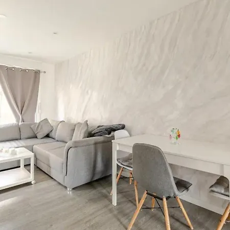 Maisonnette Avec Terrasse Konukevi