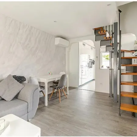 בית הארחה Maisonnette Avec Terrasse