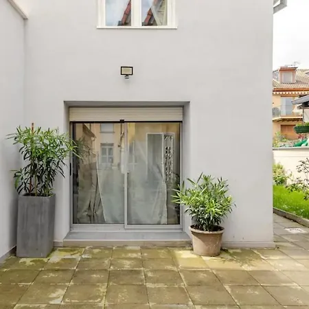 בית הארחה Maisonnette Avec Terrasse 4*