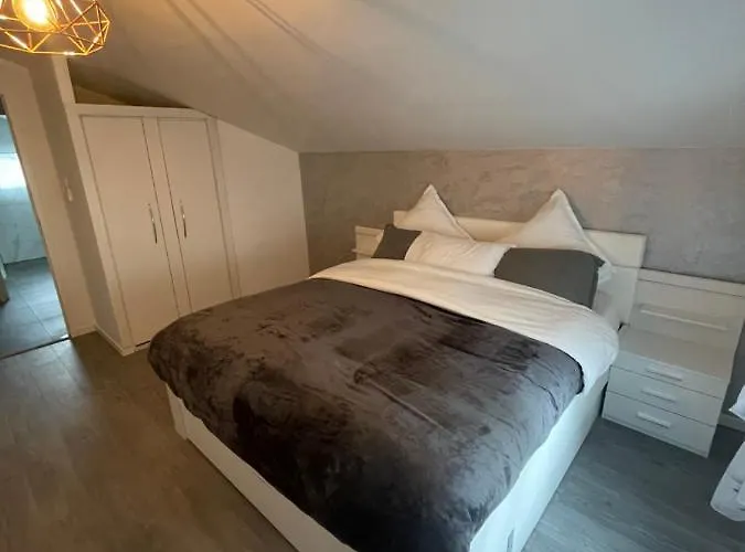 Maisonnette Avec Terrasse Guest house 4*